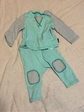 Patagonia 3-6mo Mint Green and Gray Striped Baby Set